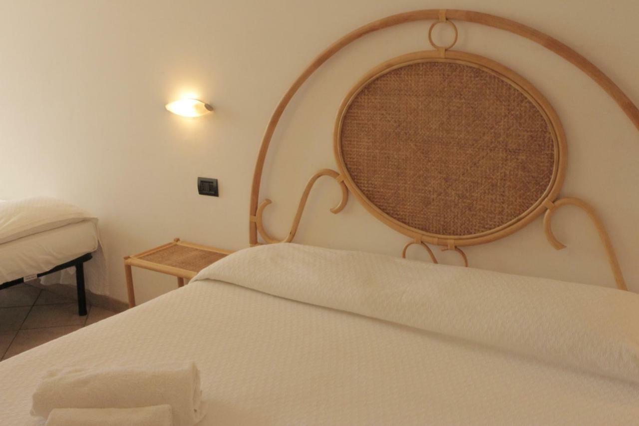 Albergo Il Terrazzino วิโบ วาเลนเซีย มารินา ภายนอก รูปภาพ